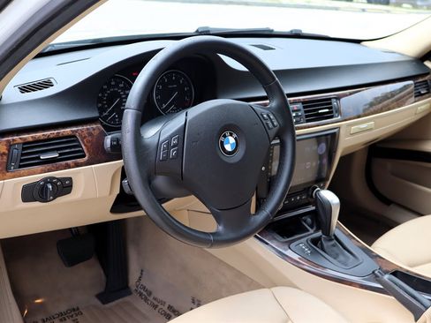 Used 2008 BMW 328xi Wagon AWD/4WD image 15