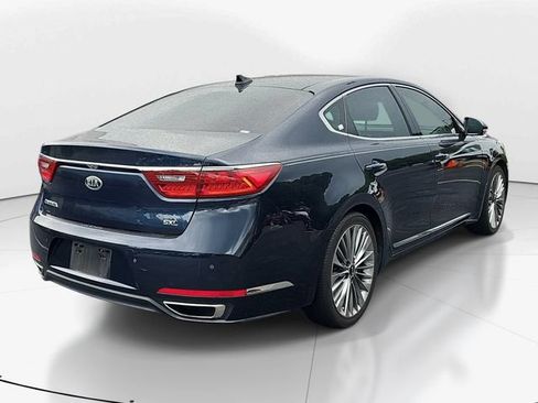 Used 2017 Kia Cadenza Limited FWD image 3