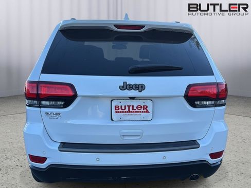 Used 2016 Jeep Grand Cherokee Limited 75th Anniversary image 4