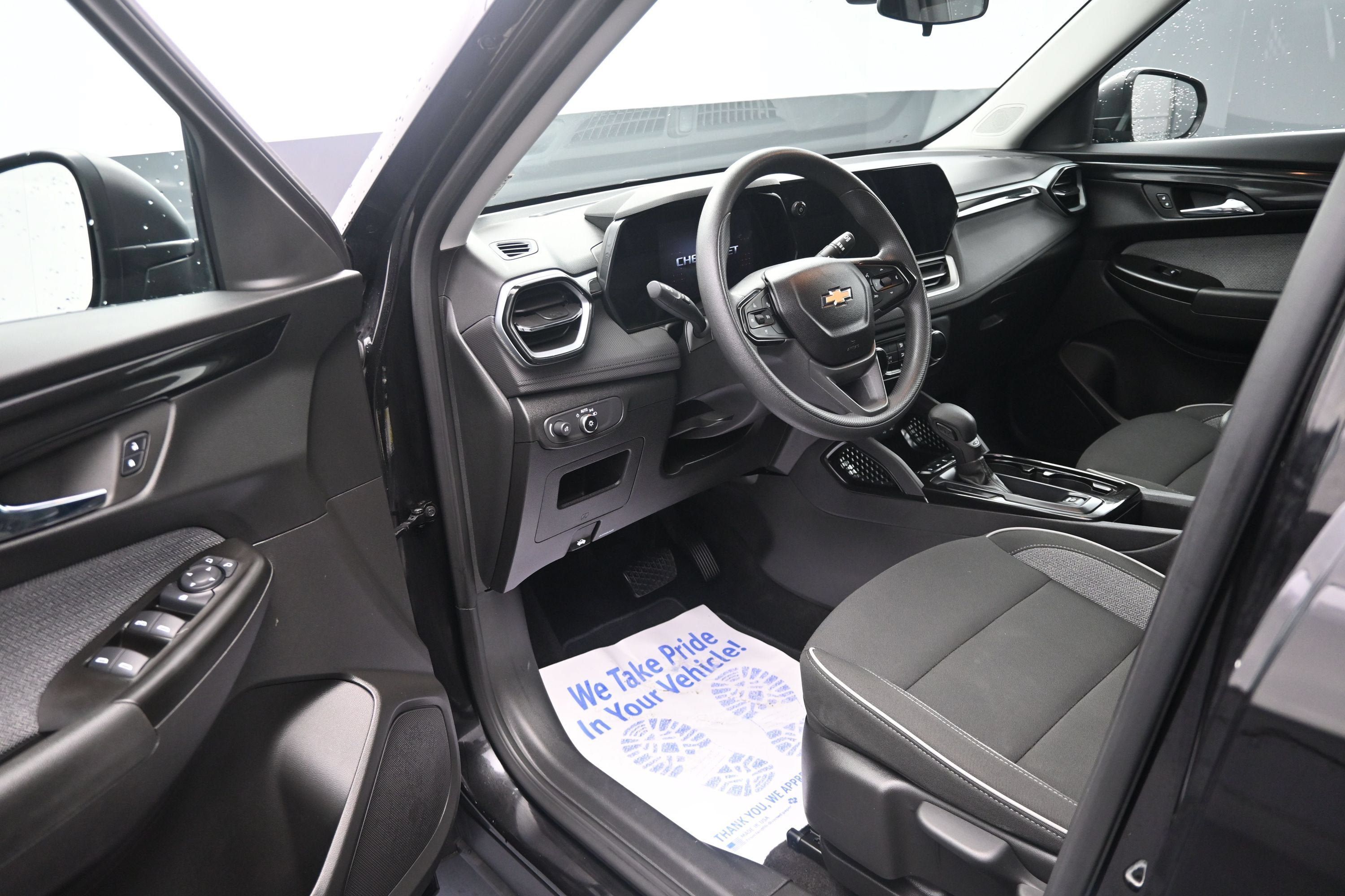 Certified 2024 Chevrolet TrailBlazer LS w/ LS Convenience Package AWD/4WD image 10