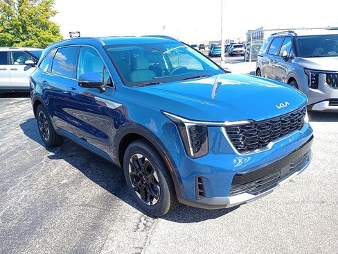 New 2026 Kia Sorento S image 1