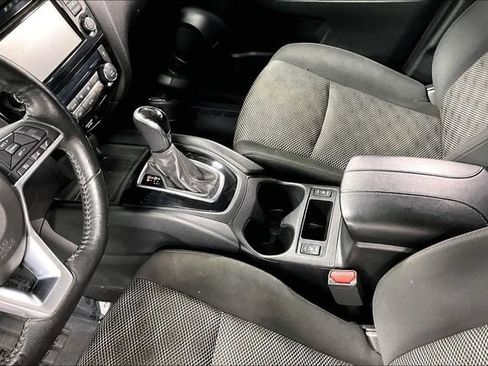 Used 2019 Nissan Rogue Sport SV w/ All-Weather Package AWD/4WD image 17