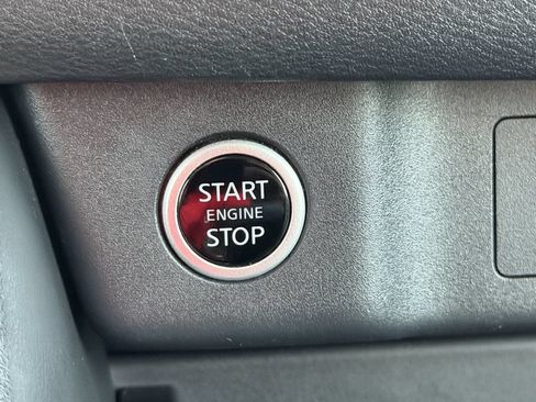 Used 2021 Nissan Rogue SL w/ Premium Package FWD image 26