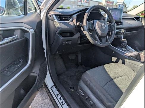 Used 2023 Toyota RAV4 AWD Hybrid image 5
