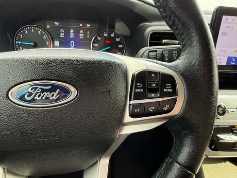 Used 2023 Ford Explorer XLT w/ Equipment Group 202A image 25