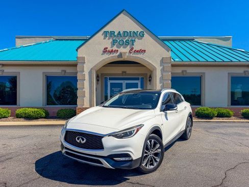 Used 2018 INFINITI QX30 Premium w/ Navigation Package AWD/4WD image 21