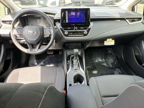 Used 2025 Toyota Corolla LE AWD/4WD image 22