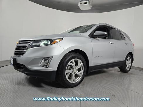 Used 2018 Chevrolet Equinox Premier image 2