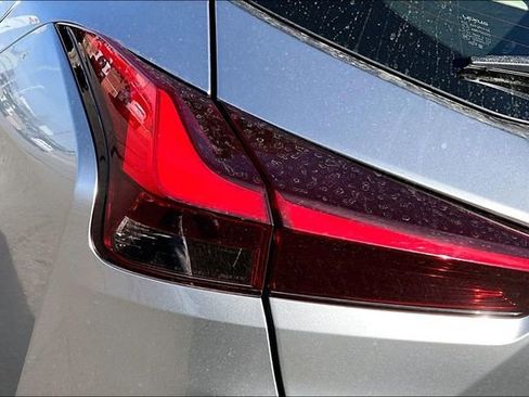 Used 2020 Lexus UX 200 w/ Premium Package image 30