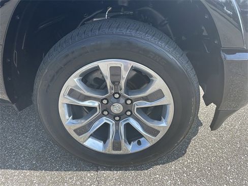 Used 2023 RAM 1500 Limited w/ Body Color Bumper Group image 12
