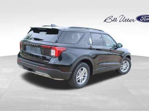 New 2026 Ford Explorer Active image 3