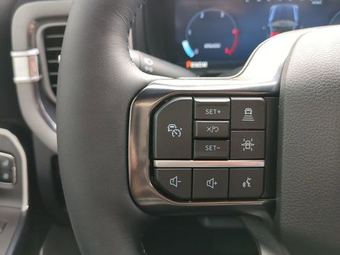 Used 2025 Ford F250 Platinum AWD/4WD image 31