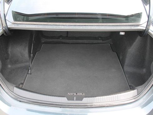 Used 2020 Chevrolet Malibu Premier image 19