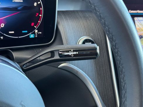 Certified 2025 Mercedes-Benz GLC 300 image 31