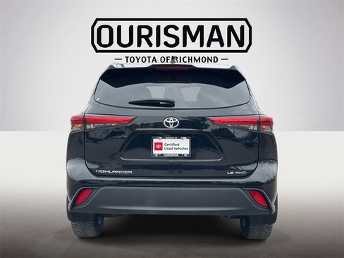 Certified 2021 Toyota Highlander LE image 21