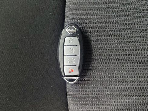 Used 2023 Nissan Sentra SV FWD image 32