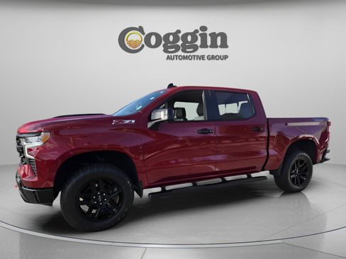 Used 2025 Chevrolet Silverado 1500 LT Trail Boss w/ Convenience Package II image 1