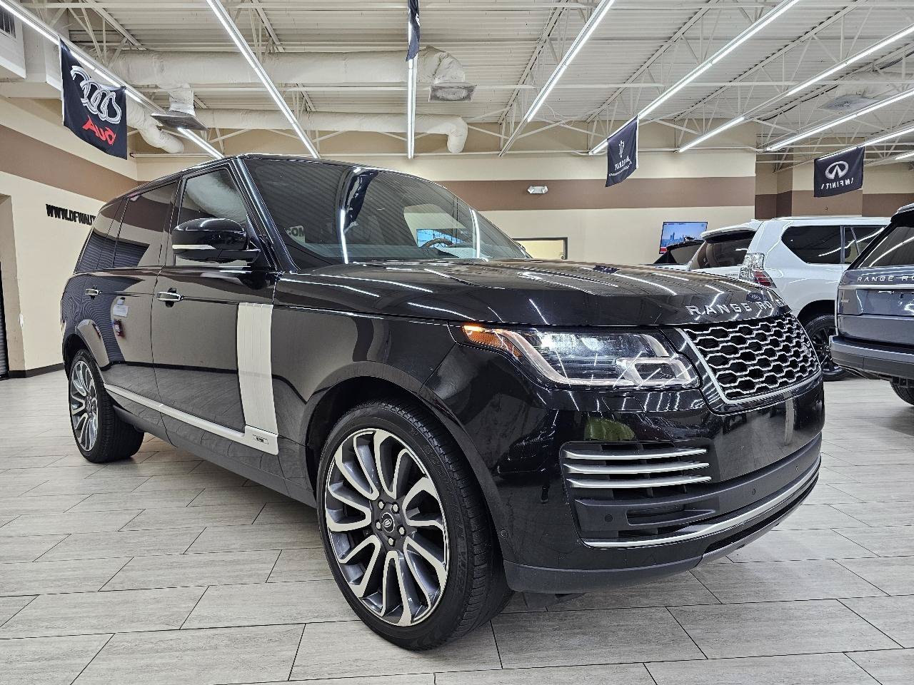 Used 2021 Land Rover Range Rover Long Wheelbase Autobiography AWD/4WD image 4