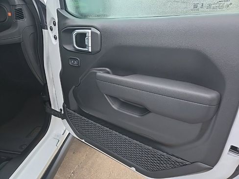 New 2026 Jeep Gladiator Mojave image 77