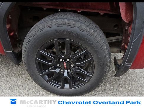 Used 2022 GMC Sierra 1500 Elevation w/ Elevation Premium Package AWD/4WD image 9