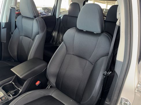 Used 2024 Subaru Forester Premium image 34