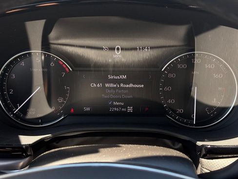 Used 2023 Cadillac XT5 Luxury AWD/4WD image 5