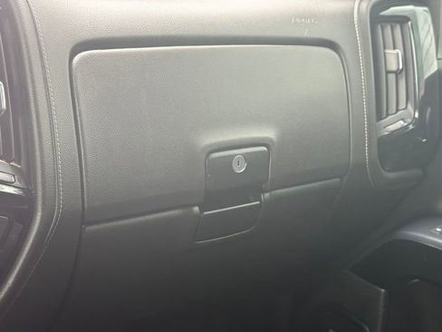 Used 2018 GMC Sierra 2500 Denali w/ Duramax Plus Package AWD/4WD image 15