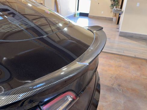 Used 2022 Tesla Model 3 Performance image 8