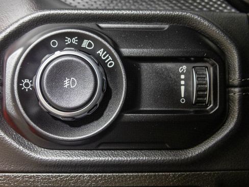 Used 2024 Jeep Wrangler Unlimited Rubicon w/ Technology Group image 36