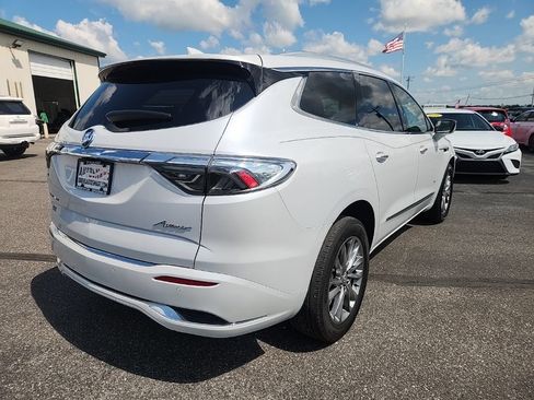 Used 2023 Buick Enclave Avenir w/ Avenir Technology Package FWD image 3
