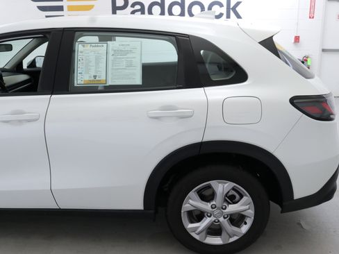 Used 2023 Honda HR-V LX image 5