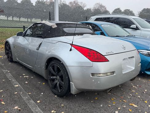 Used 2009 Nissan 350Z Touring image 5