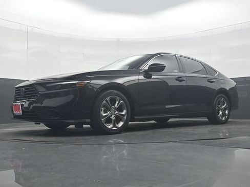 Used 2023 Honda Accord EX-L image 29