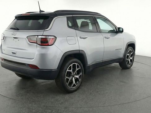 Used 2025 Jeep Compass Limited AWD/4WD image 9