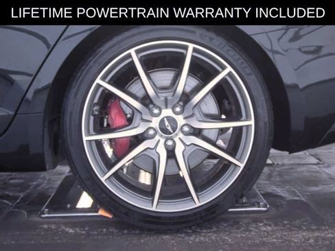 Used 2025 Genesis G70 2.5T RWD image 11