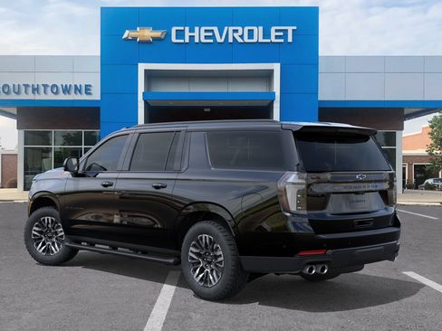 New 2026 Chevrolet Suburban Z71 w/ Z71 Off-Road Package AWD/4WD image 27