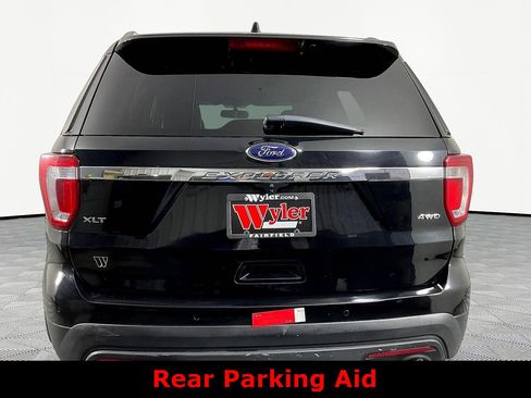 Used 2016 Ford Explorer XLT w/ Equipment Group 202A AWD/4WD image 5