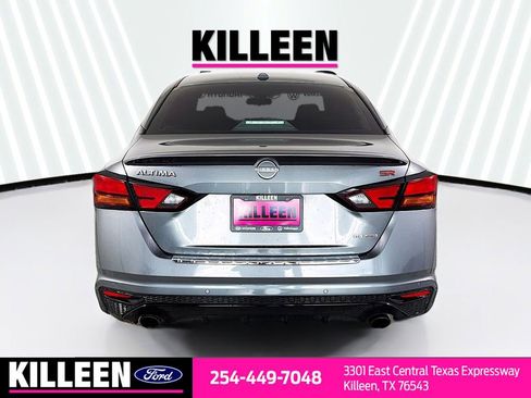 Used 2023 Nissan Altima 2.0 SR FWD image 7
