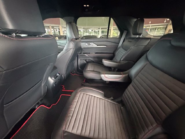 Used 2026 Ford Explorer ST-Line AWD/4WD image 31
