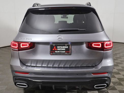 Used 2023 Mercedes-Benz GLB 250 w/ AMG Line image 11