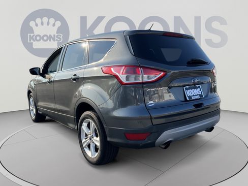 Used 2016 Ford Escape SE FWD image 4
