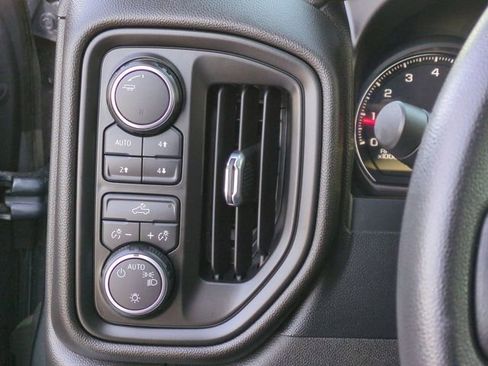 Certified 2020 Chevrolet Silverado 1500 Custom Trail Boss w/ Custom Convenience Package image 16