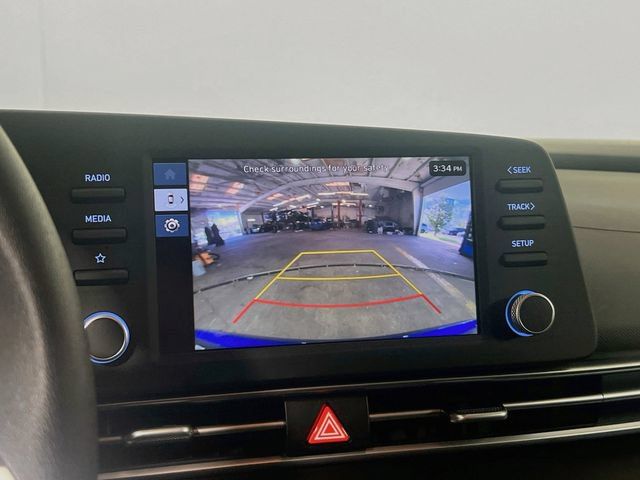Used 2025 Hyundai Elantra Hybrid FWD image 12
