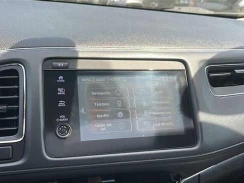 Used 2020 Honda HR-V Touring image 15