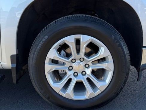 Certified 2022 Chevrolet Silverado 1500 LTZ w/ Technology Package image 25