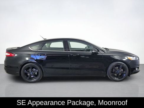 Used 2016 Ford Fusion SE FWD image 2
