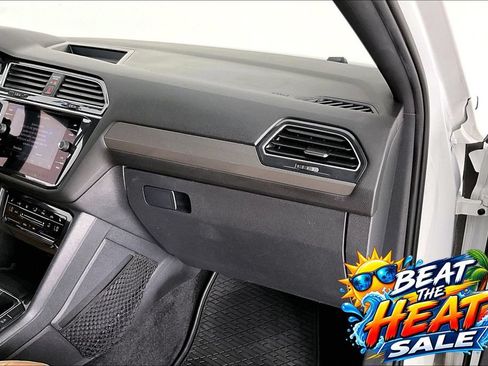 Used 2022 Volkswagen Tiguan SE FWD image 20