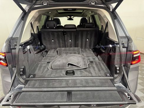 Used 2023 BMW X7 xDrive40i image 4