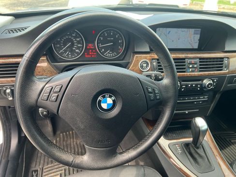 Used 2010 BMW 328i xDrive Sedan AWD/4WD image 10