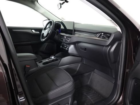 Used 2023 Ford Escape Active w/ Tech Pack #2 AWD/4WD image 59